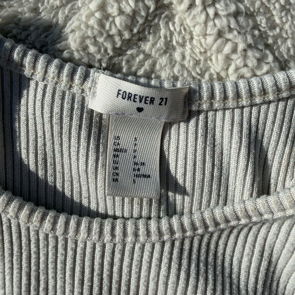 White Ribbed Cropped Tank Top - Picture 3 of 4